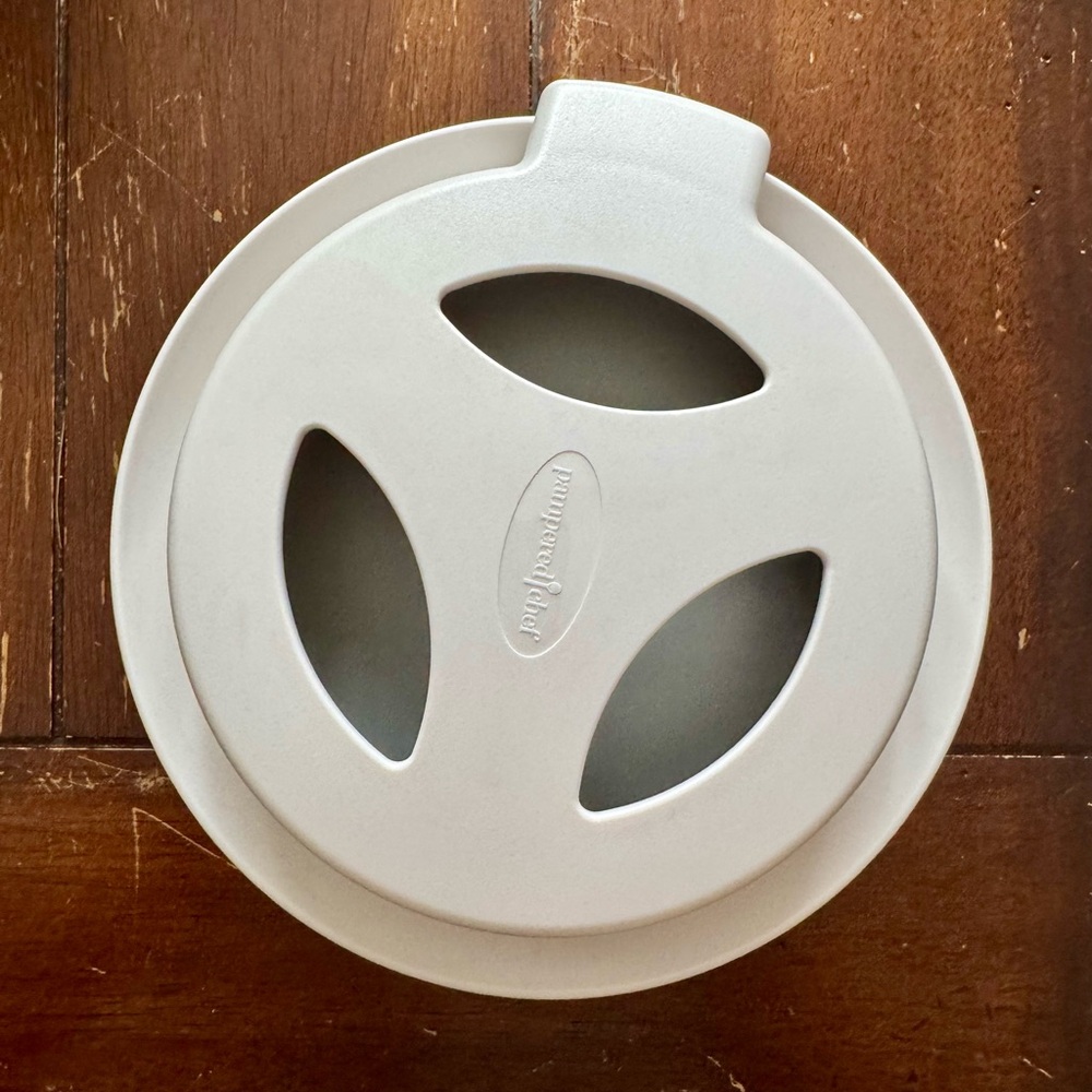 Pampered Chef Close & Cut